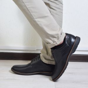 Cum asortăm pantofii la costum?